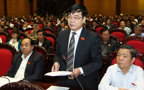 Phó chủ nhiệm Ủy ban Kinh tế Nguyễn Văn Phúc tại một phiên thảo luận của Quốc hội - Ảnh: TTXVN.<br>