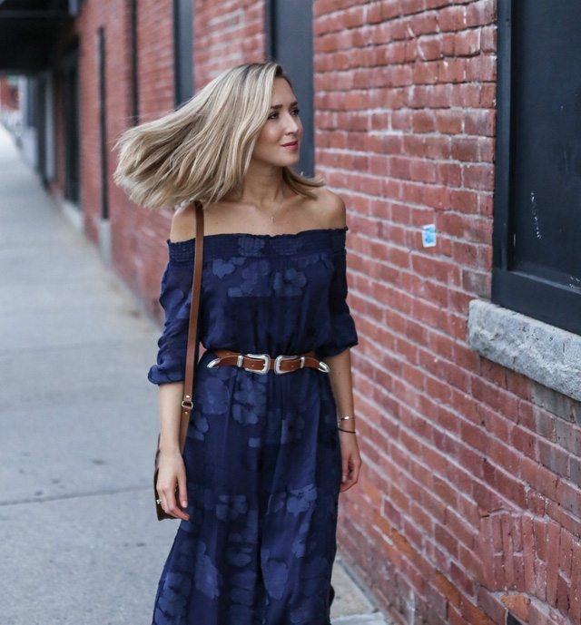 Áo trễ vai: sẵn sàng đón nắng hè - Ảnh 17.