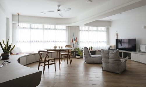 Căn hộ kỳ lạ với phòng khách tròn dành cho những cuộc tụ họp