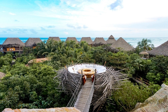 Azulik: giấc mơ siêu thực trên ngọn cây - Ảnh 2.