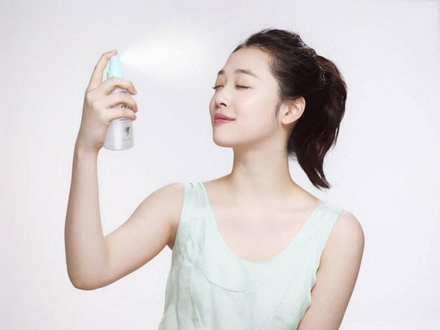 Mách bạn cách dưỡng da đơn giản cho mùa cuối năm - Ảnh 2.