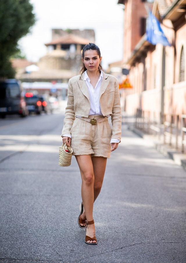 M&ugrave;a xu&acirc;n &ndash; m&ugrave;a của những bộ short suit - Ảnh 11.