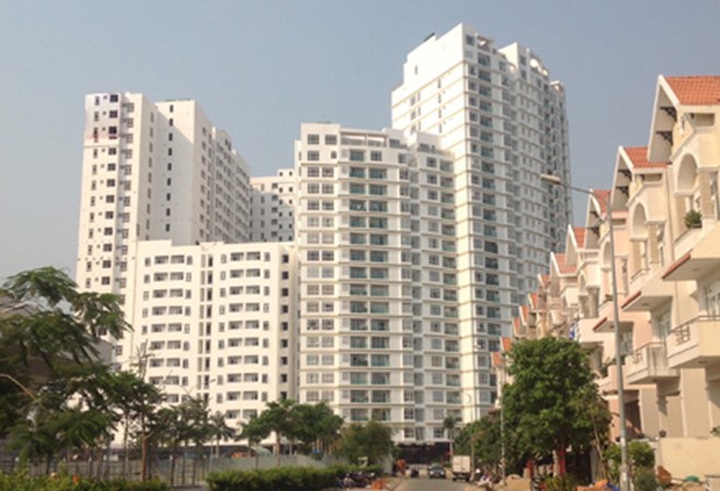 Diễn biến trên thị trường cho thấy, giá nhà ở tăng nhẹ ở phân khúc chung cư diện tích nhỏ và đất nền ở những khu vực có hạ tầng tốt. <br>