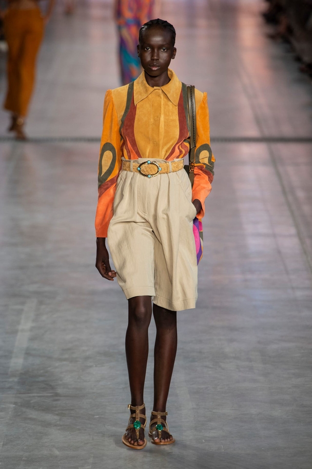 Quần short Bermuda trở lại trong mùa Xuân – Hè 2020 - Ảnh 1.