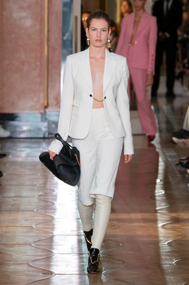 Quần short Bermuda trở lại trong mùa Xuân – Hè 2020 - Ảnh 2.