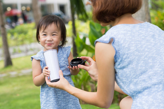 Bổ sung vi chất dinh dưỡng đúng cách cho trẻ! - Ảnh 1.