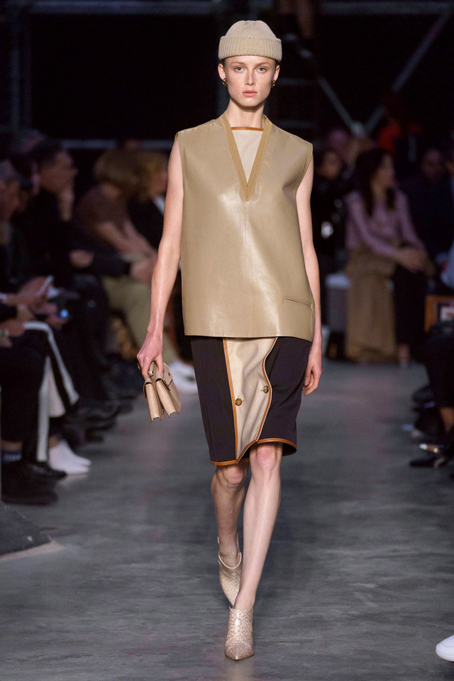 BST Burberry tại London Fashion Week 2019: sự trở lại của Riccardo Tisci - Ảnh 16.