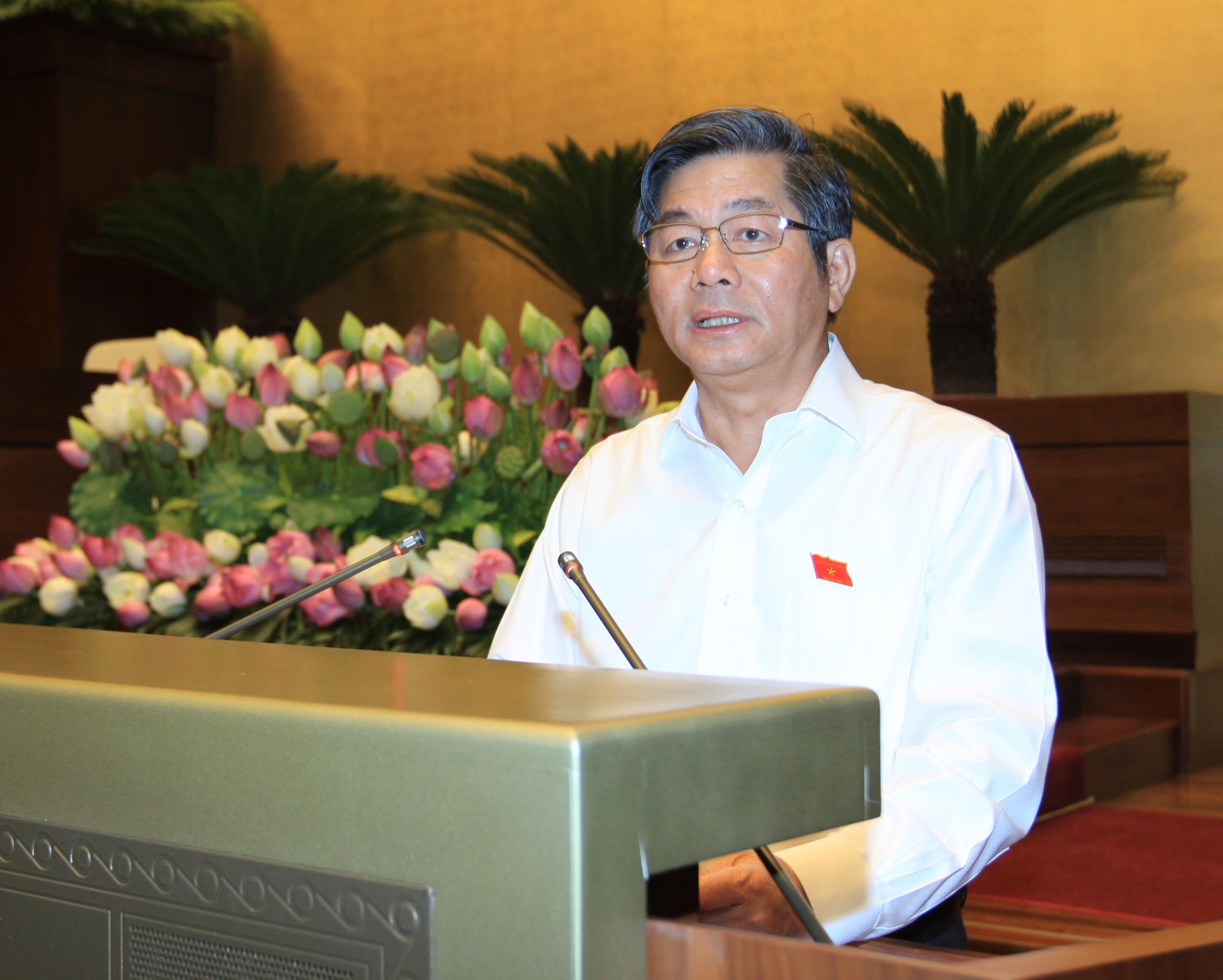 <span style="font-family: 'Times New Roman'; font-size: 15px;">Bộ trưởng Bùi Quang Vinh đồng tình với đề xuất phi tội phạm hóa các tội kinh doanh trái phép và tội báo cáo sai trong quản lý kinh tế.</span>