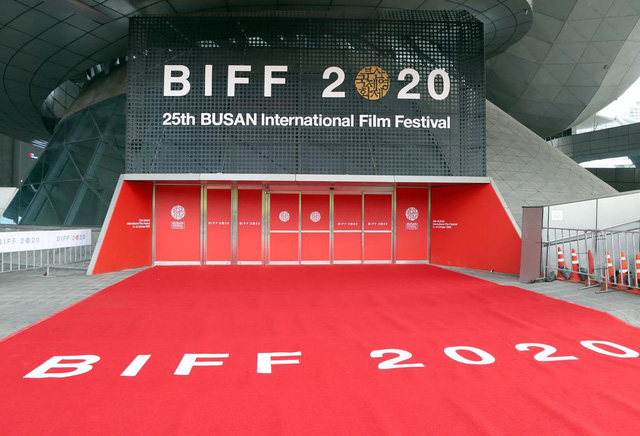 Liên hoan phim quốc tế Busan đã khai mạc - Ảnh 1.