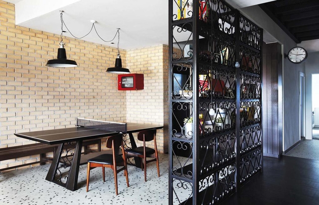 Ngôi nhà 2 tầng nhỏ xinh mang phong cách retro - Ảnh 1.