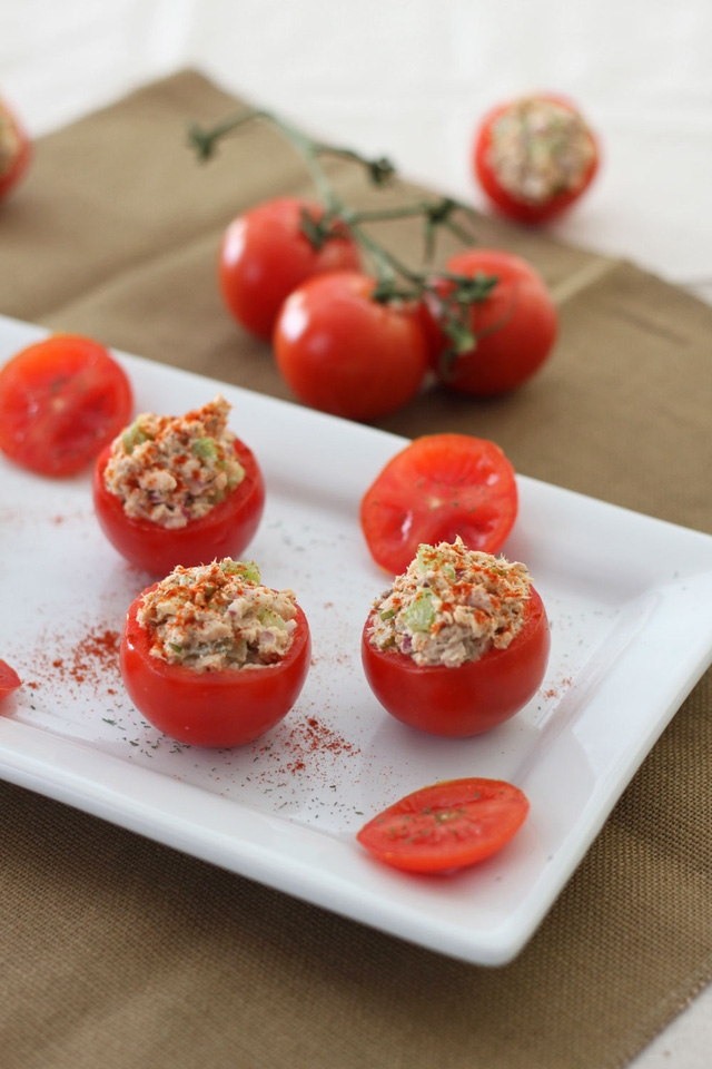 3 món cà chua nhồi đỏ tươi cho bữa tiệc năm mới - Ảnh 3.