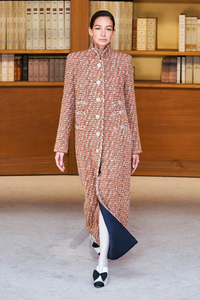 BST Haute Couture Thu – Đông 2019 của Chanel: cổ điển và tinh tế - Ảnh 2.