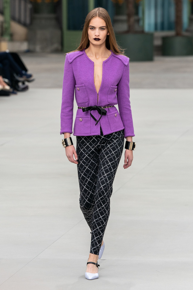 BST Resort 2020 của Chanel: khi không còn Karl Lagerfeld - Ảnh 7.