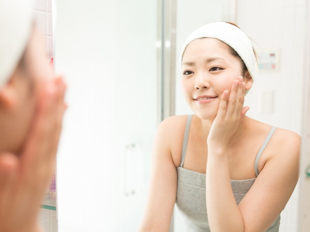 Bí quyết chăm sóc da khô vào mùa đông - Ảnh 1.