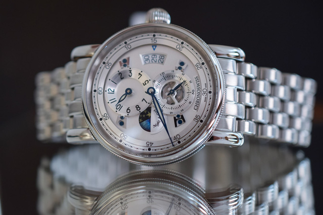 Chronoswiss: vẻ đẹp của những chiếc đồng hồ cơ - Ảnh 4.