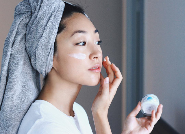6 mẹo giữ cho làn da khỏe mạnh trong mùa đông - Ảnh 2.