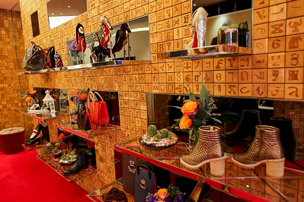 Christian Louboutin ra mắt 4 bộ sưu tập Thu Đông đẳng cấp vừa về Việt Nam - Ảnh 5.