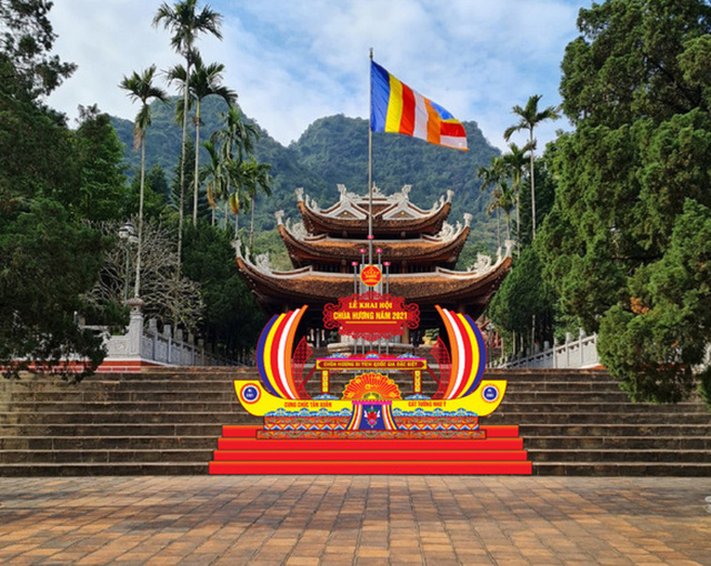 Tháng Giêng không lễ hội, đền chùa cửa đóng then cài - Ảnh 3.