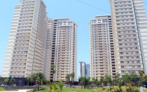 Tính đến ngày 15/12/2013 tổng giá trị tồn kho khoảng 94.458 tỷ đồng, 
giảm 26,5% so với quý 1/2013, tập trung chủ yếu ở phân khúc căn hộ vừa 
và nhỏ.