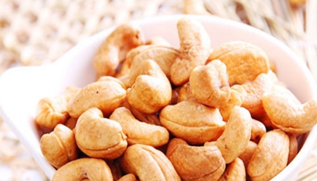 Dễ ngủ và ngủ ngon hơn bằng 13  siêu thực phẩm - Ảnh 3.