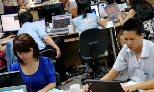 Có hay không việc “siết cho vay đầu tư chứng khoán”?