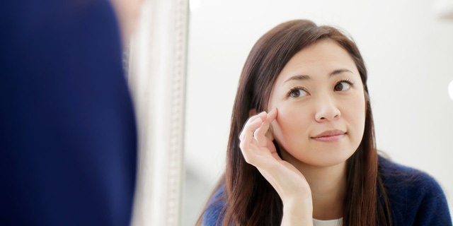 8 bí quyết để trang điểm xinh đẹp trong ngày lạnh - Ảnh 1.