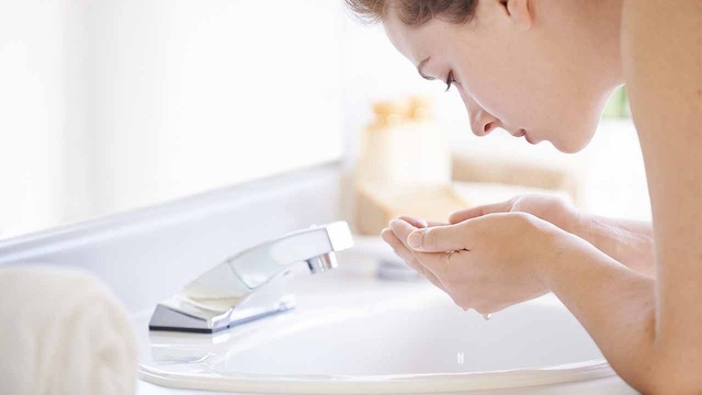 5 bước để chọn đúng sản phẩm làm sạch da - Ảnh 2.