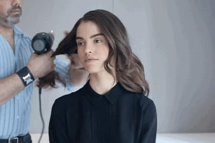 6 bước để có ngay mái tóc lượn sóng bồng bềnh - Ảnh 4.