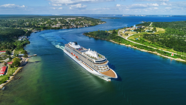 Khám phá thế giới bằng du thuyền hạng sang - Ảnh 1.