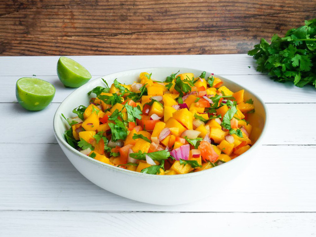 Cách làm món salad xoài Thái Lan chuẩn vị - Ảnh 2.