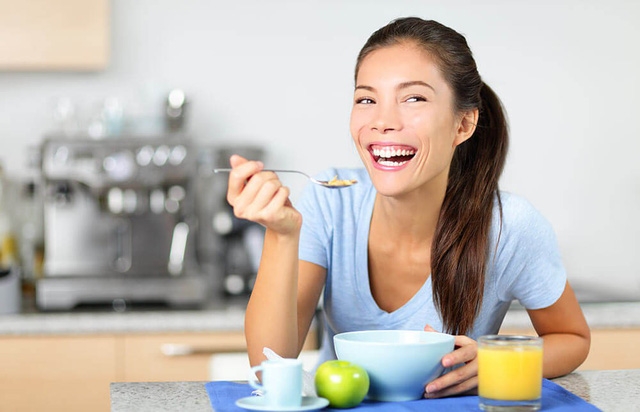 10 sai lầm khi ăn sáng bạn có thể làm - Ảnh 1.