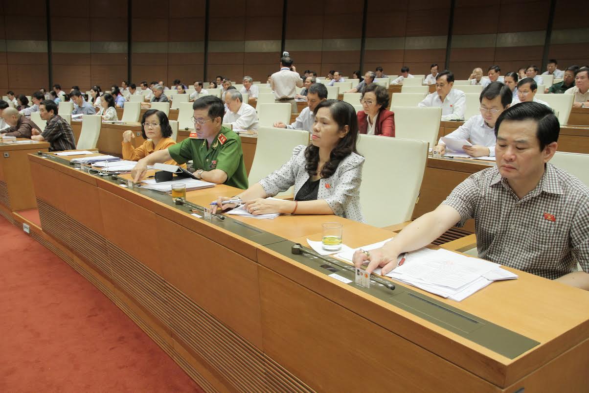 <span style="font-family: 'Times New Roman'; font-size: 15px;">Quốc hội ghi nhận các giải pháp mà thành viên Chính phủ đã cam kết khi trả lời chất vấn.</span>