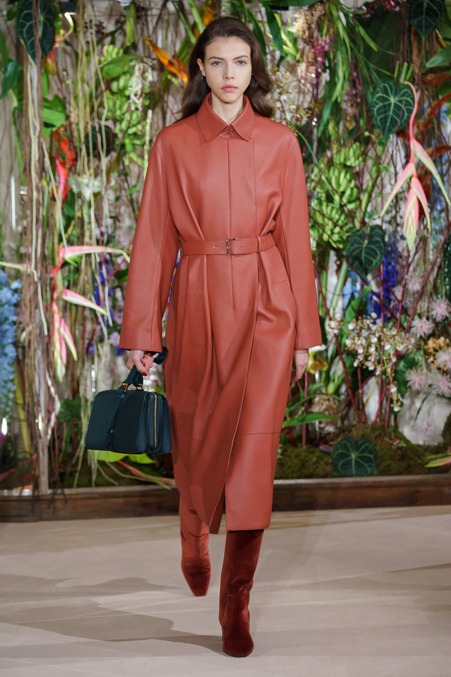 BST pre-fall 2019 của Hermès: những tiểu thư trong công viên - Ảnh 8.