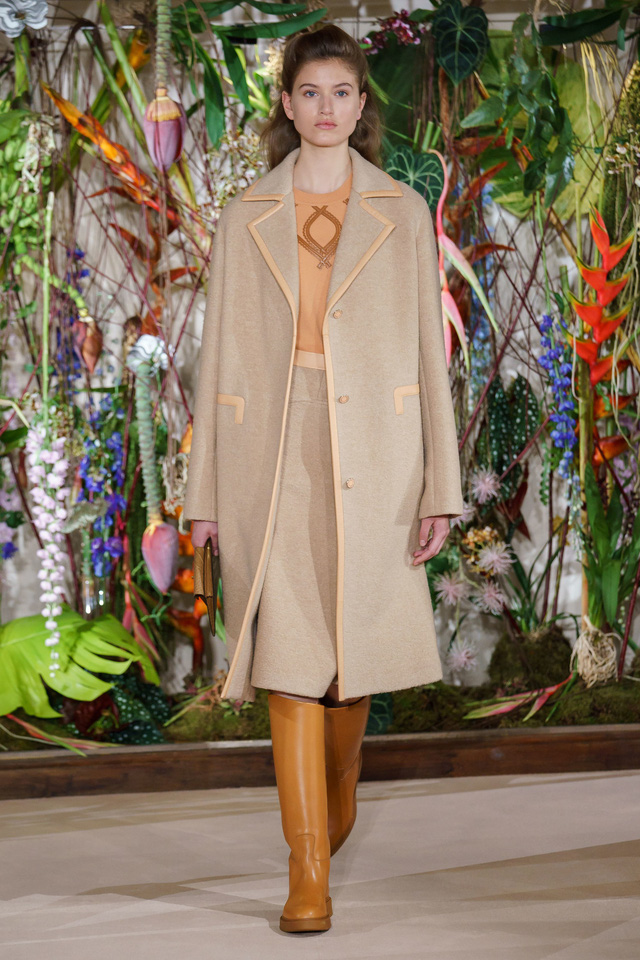 BST pre-fall 2019 của Hermès: những tiểu thư trong công viên - Ảnh 11.