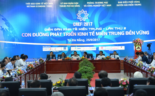 Toàn cảnh Diễn đàn Kinh tế Miền Trung ngày 25/9<strong> </strong><strong></strong>- Ảnh: Việt Tuấn.