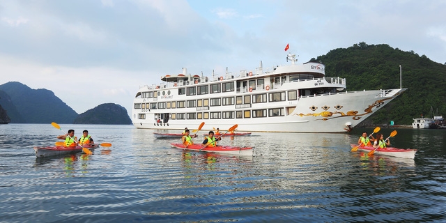 Khám phá Vịnh Hạ Long bằng du thuyền Oriental Sails – Hành trình lý tưởng cho mùa hè rực rỡ - Ảnh 1.