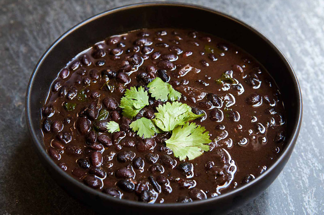 5 bài thuốc thải độc rượu bia với đỗ đen - Ảnh 2.