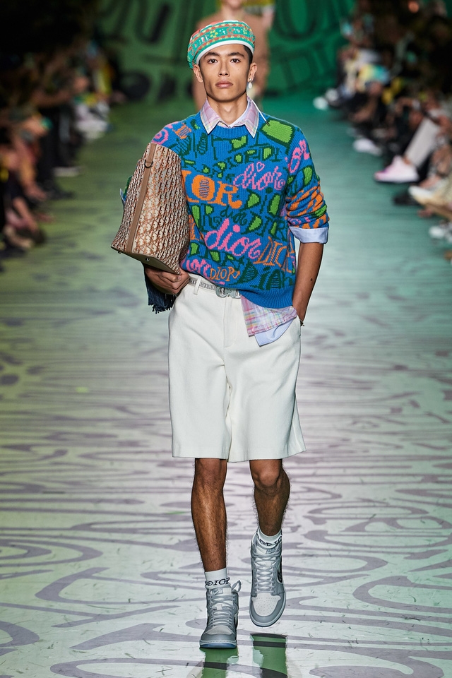 BST pre-fall 2020 dành cho nam giới của Dior: sắc màu biển nhiệt đới - Ảnh 1.