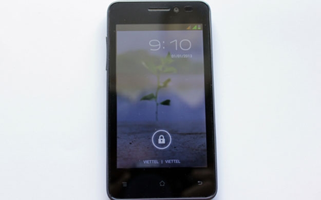 Smartphone V8502 của Viettel.<br>