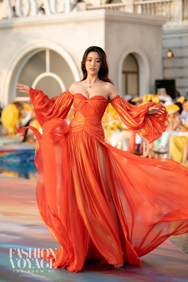 D&agrave;n Hoa hậu, &Aacute; hậu tỏa s&aacute;ng tại Fashion Voyage - Ảnh 2.