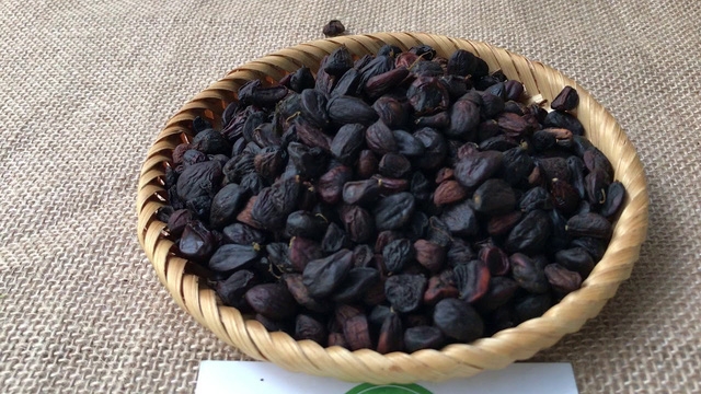 Hạt dổi rừng: mỏ vàng của người Mường - Ảnh 2.