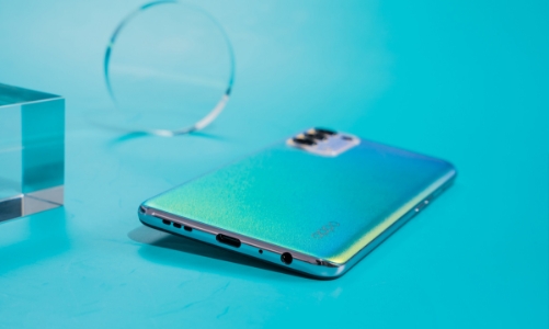 OPPO Reno5 cháy hàng với hơn 42.000 đơn đặt cọc