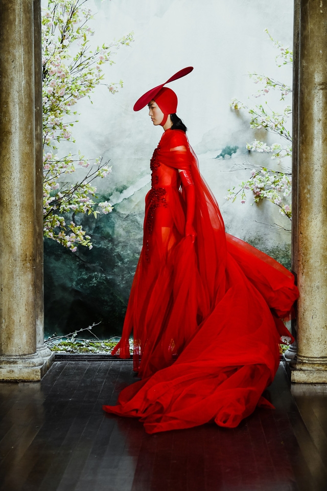 Chiêm ngưỡng bộ sưu tập đầm cưới đầu tiên của Phương My tại New York - Ảnh 10.