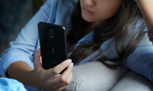 5 smartphone dưới 4 triệu đồng cho tân sinh viên