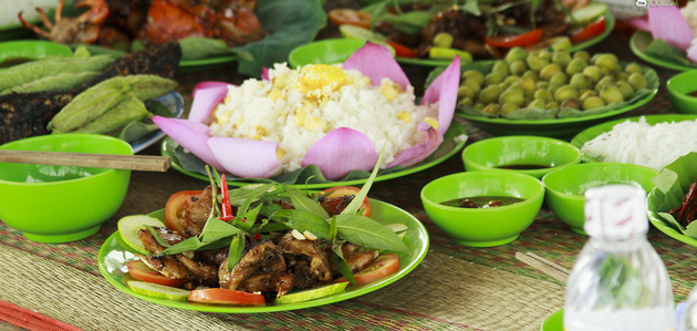 Đồng Tháp, sắp đến mùa sen nở - Ảnh 9.