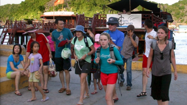 Sắp tạm dừng đưa khách Nga đến Phú Quốc và Tp.HCM