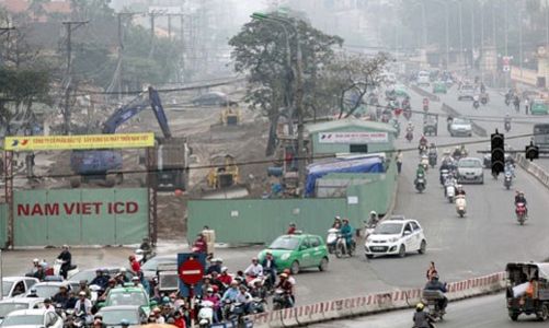 Hà Nội nói gì về “nghi án” bẻ cong đường Trường Chinh?