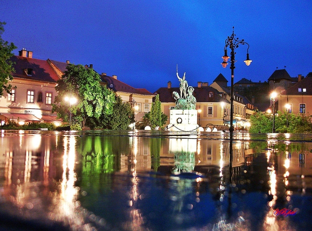 Mùa thu sang Hungary tắm khoáng nóng - Ảnh 1.