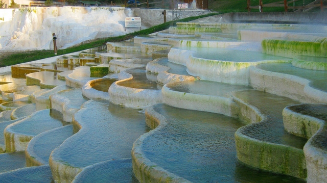 Mùa thu sang Hungary tắm khoáng nóng - Ảnh 12.