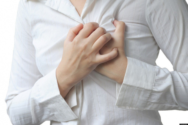 7 dấu hiệu bệnh tim mạch ở phụ nữ trung niên - Ảnh 1.